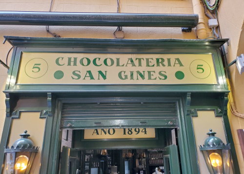 ¿Dónde comer un chocolate con churros en Madrid?: San Ginés