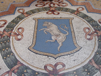 Mosaico del toro, presente in Galleria Vittorio Emanuele